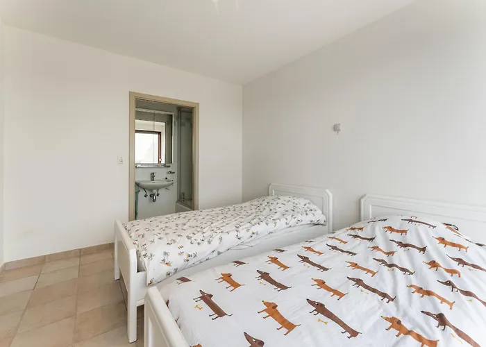 Mayfair 0504 Apartment *