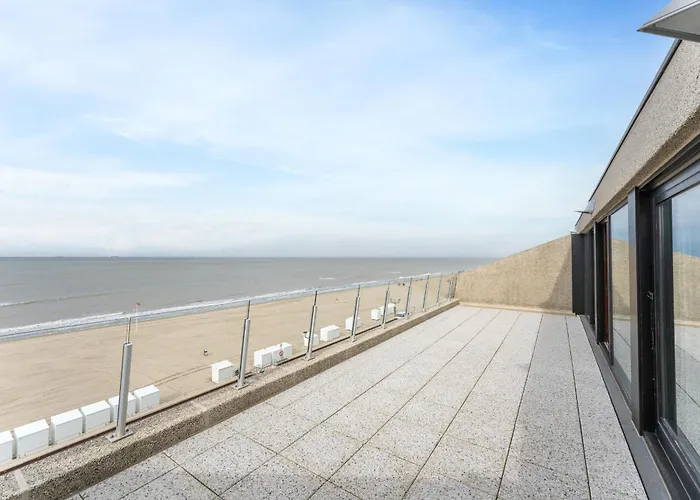 Mayfair 0504 Apartment *